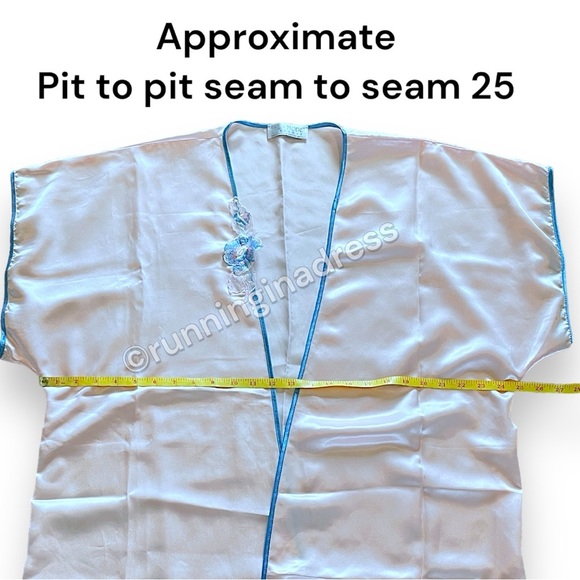 Vintage 80’s Val Mode Lingerie Pink With Blue Trim Floral Appliqué Robe Kimono - Picture 10 of 12